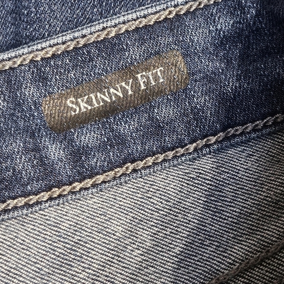 Judy Blue Skinny Fit Distressed Medium Wash Blue Denim Jeans Size 1/25 - Picture 6 of 7